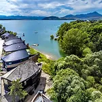Unique Boat Shaped House At Lakefront #instaworth * Liptovský Mikuláš