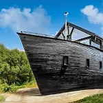 Unique Boat Shaped House At Lakefront #instaworth