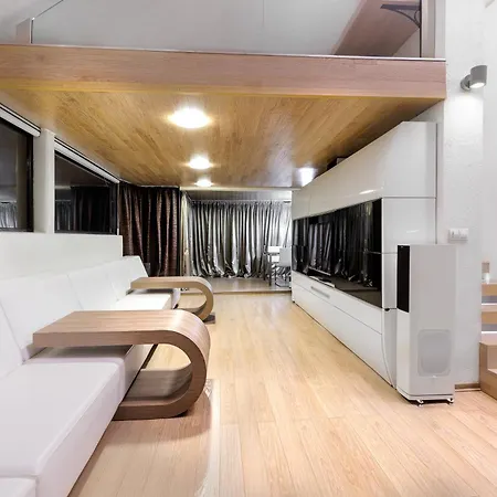 Tatil Evi Unique Boat Shaped House At Lakefront #instaworth *