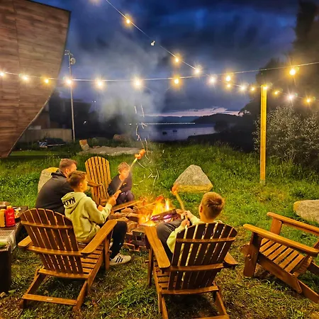 Unique Boat Shaped House At Lakefront #instaworth * Liptowski Mikułasz