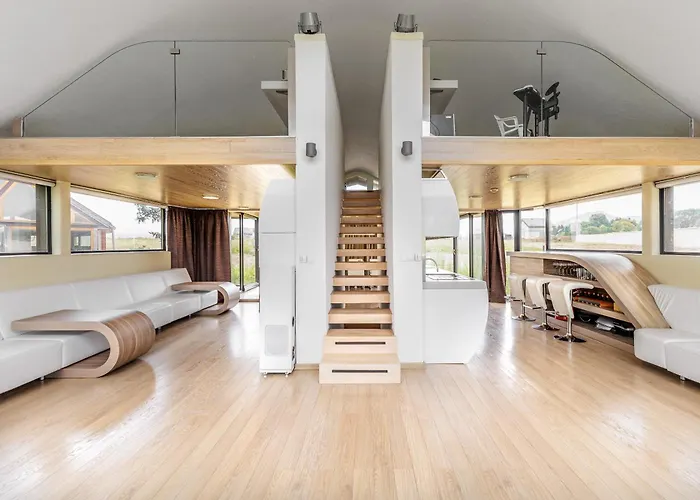 Unique Boat Shaped House At Lakefront #instaworth