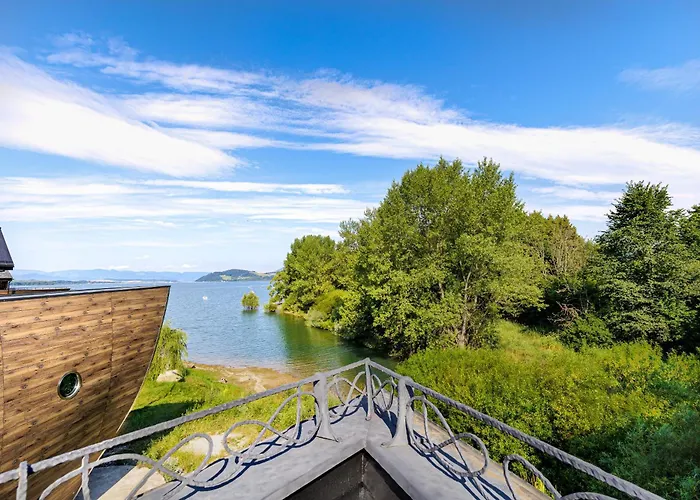 Unique Boat Shaped House At Lakefront #instaworth * Liptovský Mikuláš